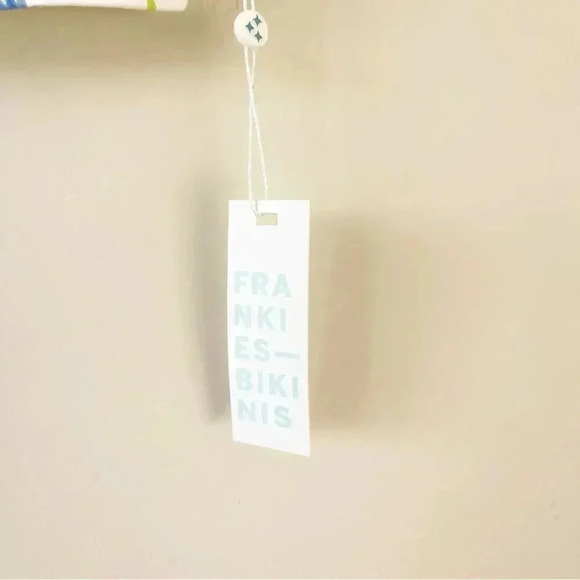 Frankie’s Bikinis Bay View Floral Bralette Bikini Top in Water Blossom Small NWT - Picture 6 of 10